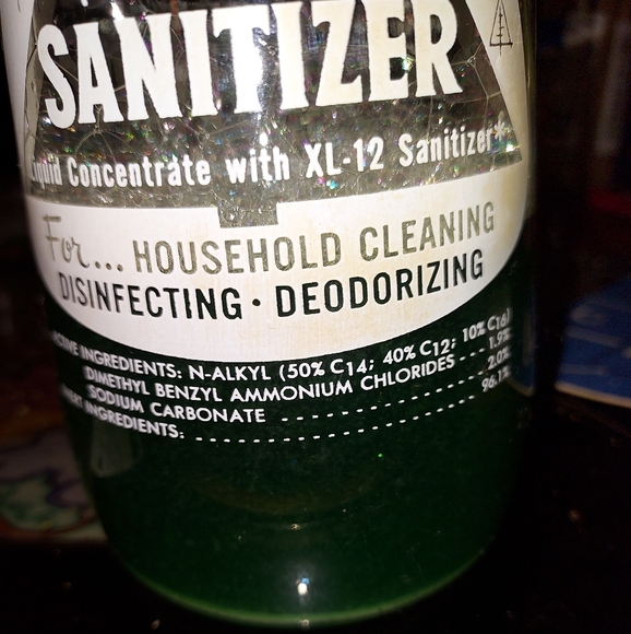 Vintage Bout ¼ Bottle Of Jetco {PINE SCENTED} Sanitizer - Picture 5 of 8